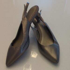 Easy Spirit Esliselle Anti-Gravity Silver Slingback Heels with Pointed Toe